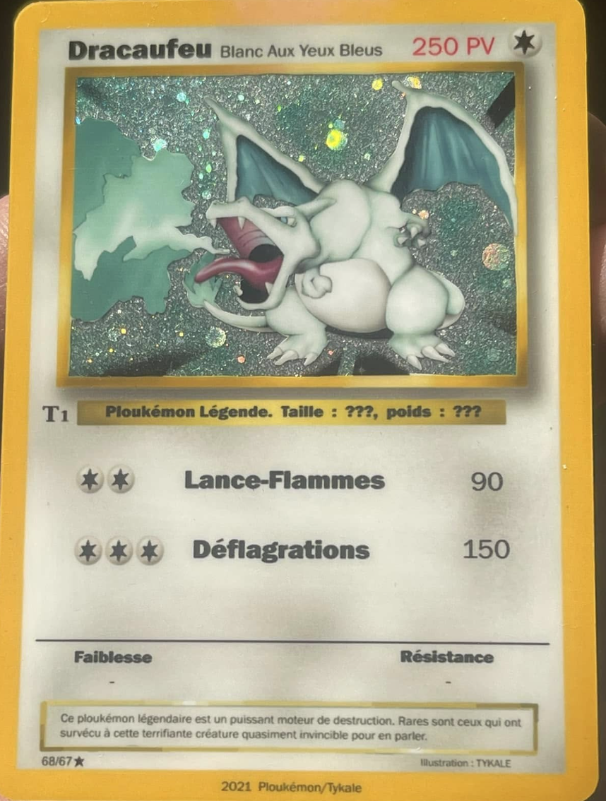 Image originale de la carte Dracaufeu Blanc Aux Yeux Bleus